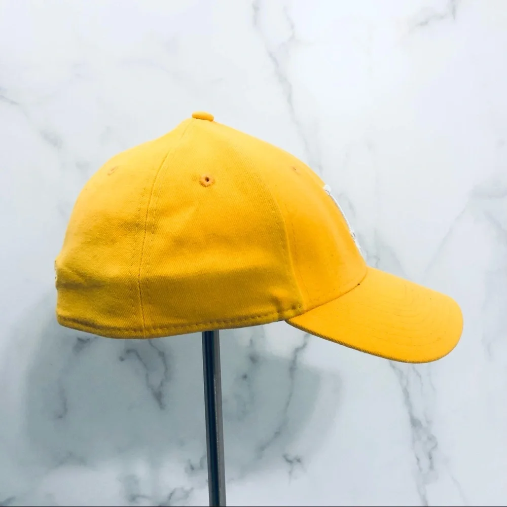 LA Dodgers Hat Baseball Cap knit flex fit Gold White MLB New Era 39 Thirty M L - Picture 9 of 14